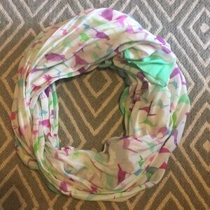 VIDA scarf  with bird print